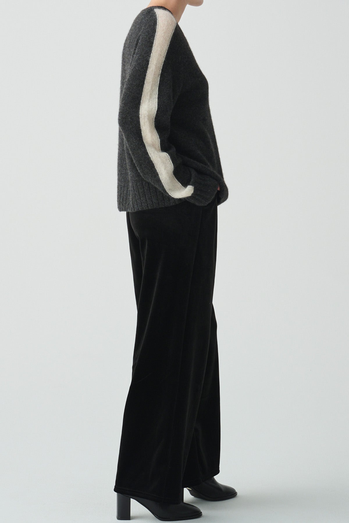 ダブルサイドベロアワイドパンツ