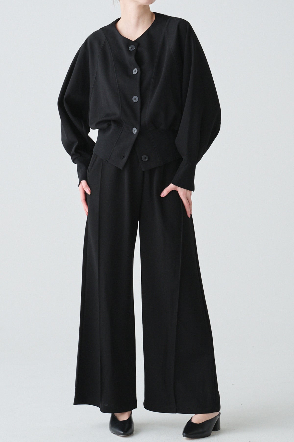 2WAYリブアクセントトップス＆センターシームワイドパンツセットアップ