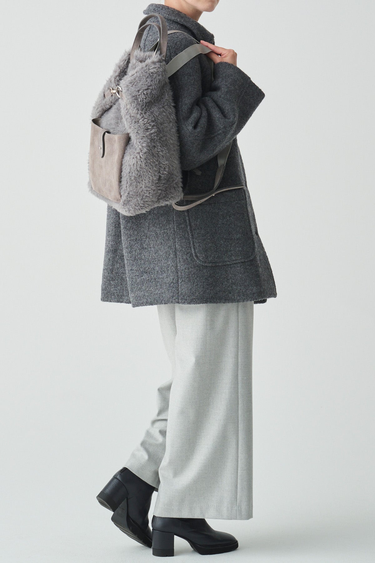 Caterina Bertini 2WAYボア×レザートートバッグ