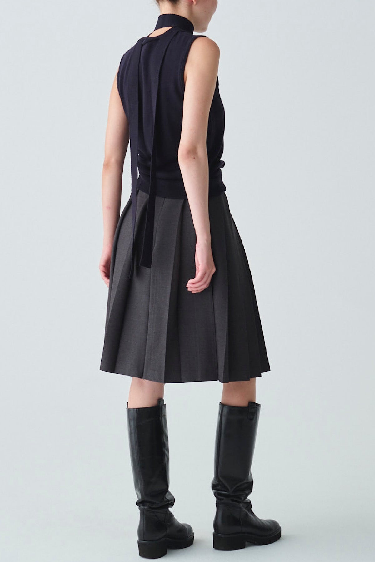 ishi ピークドアクセントプリーツスカート