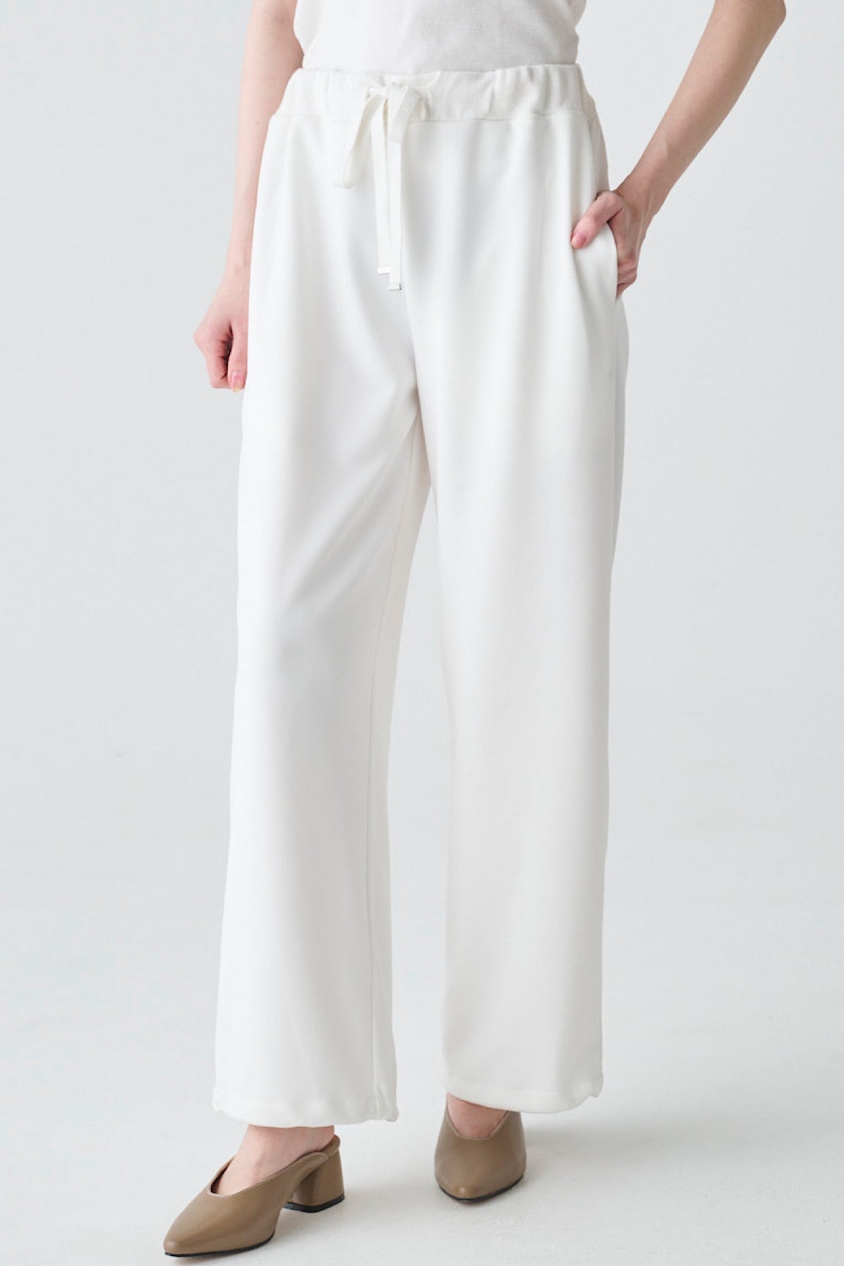 ダブルドロストセミワイドパンツ