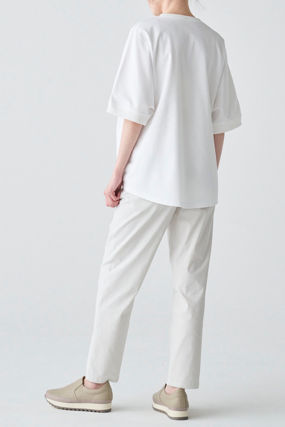 Vネックロゴ入りドルマンスリーブカットソー（2枚セット）