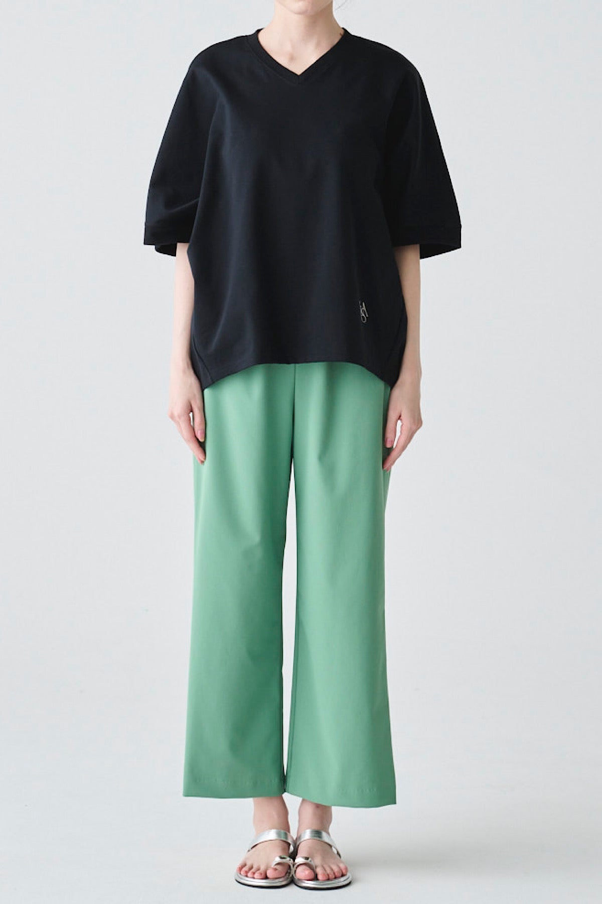 Vネックロゴ入りドルマンスリーブカットソー（2枚セット）