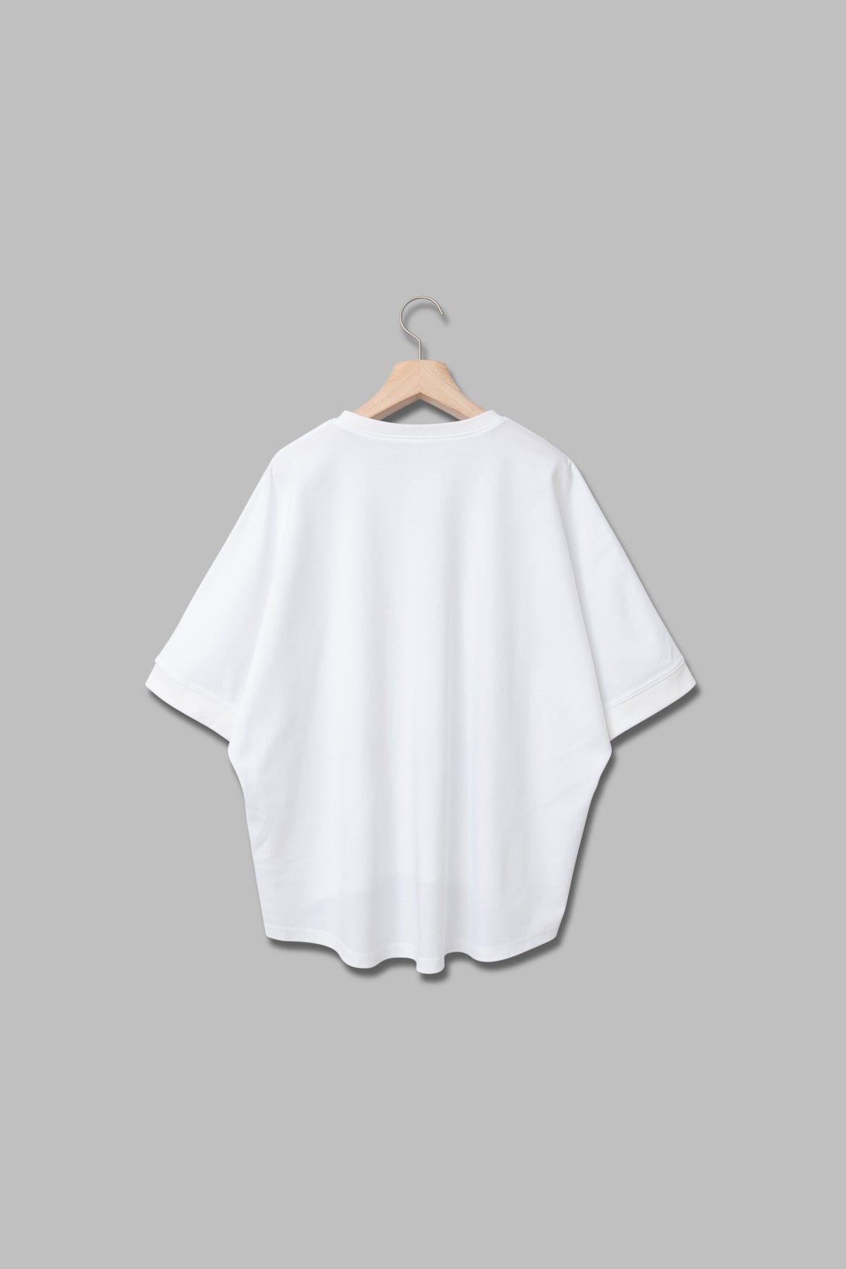 Vネックロゴ入りドルマンスリーブカットソー（2枚セット）