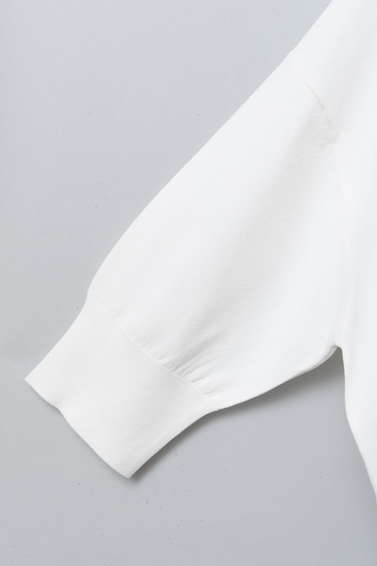 ハイストレッチドロップショルダープルオーバー