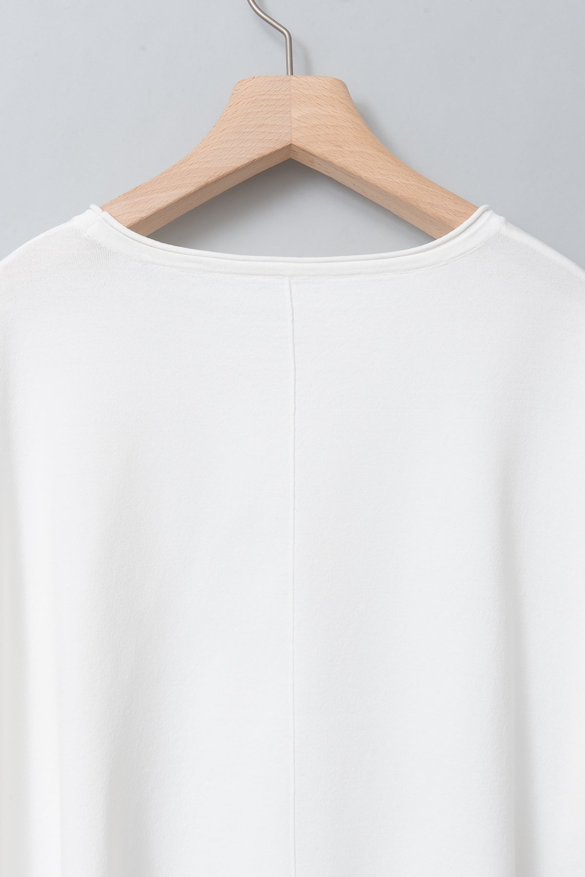 ハイストレッチドロップショルダープルオーバー