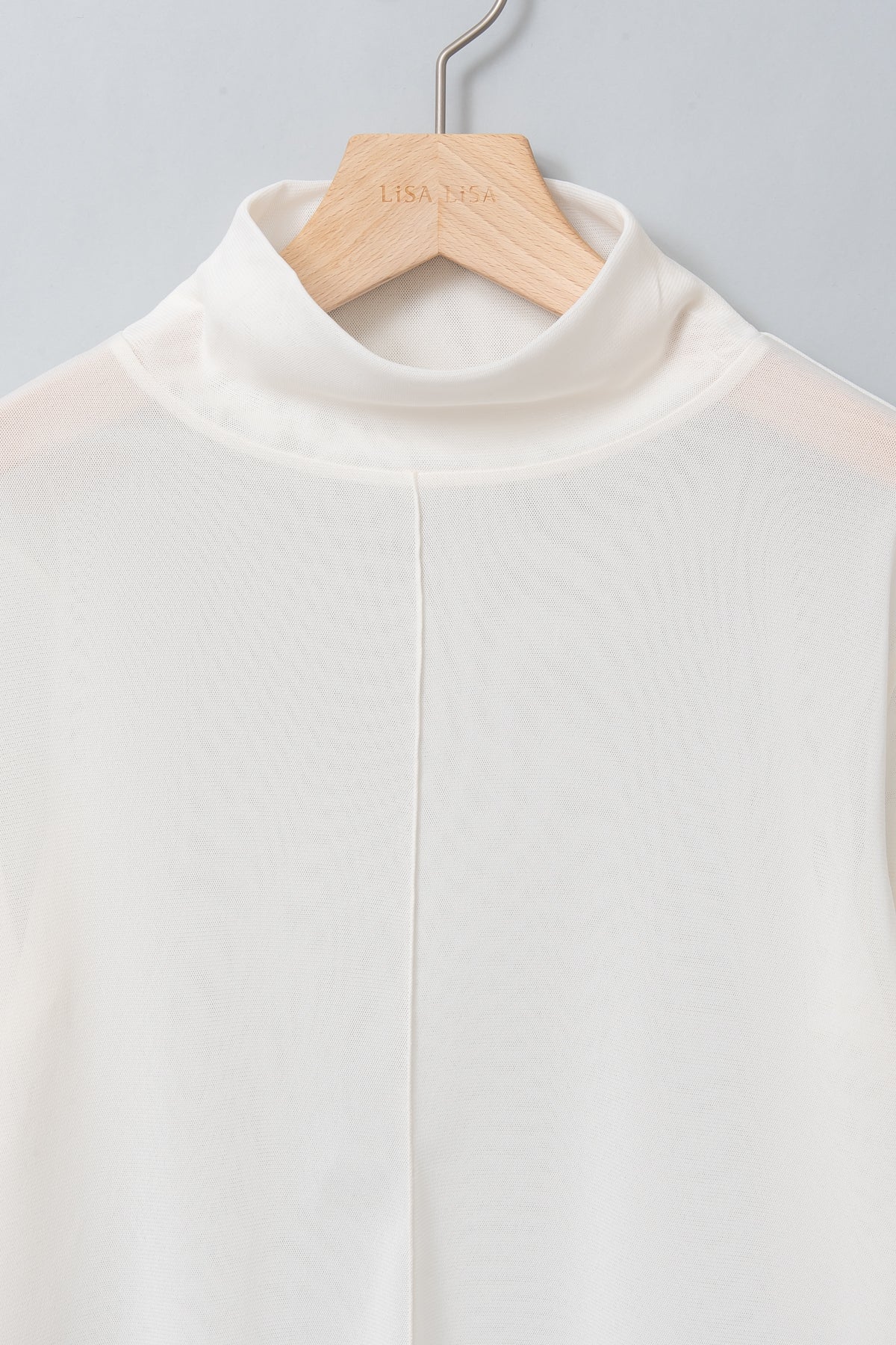 ハイネックメッシュプルオーバー