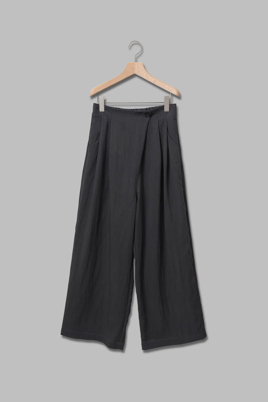 アシンメトリータックパンツ