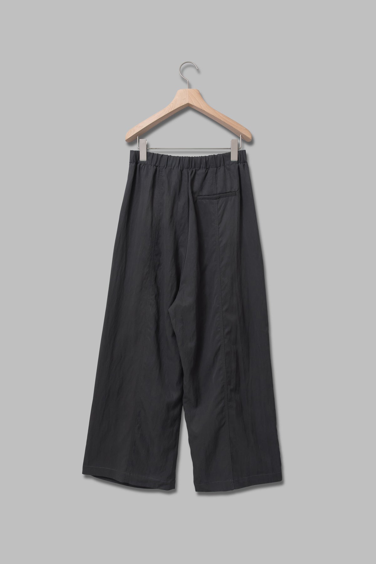 アシンメトリータックパンツ – LiSA LiSA ONLINE SHOP