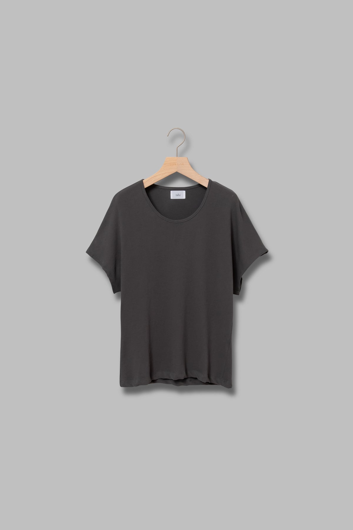 ishi ラウンドネックプレーンプルオーバー