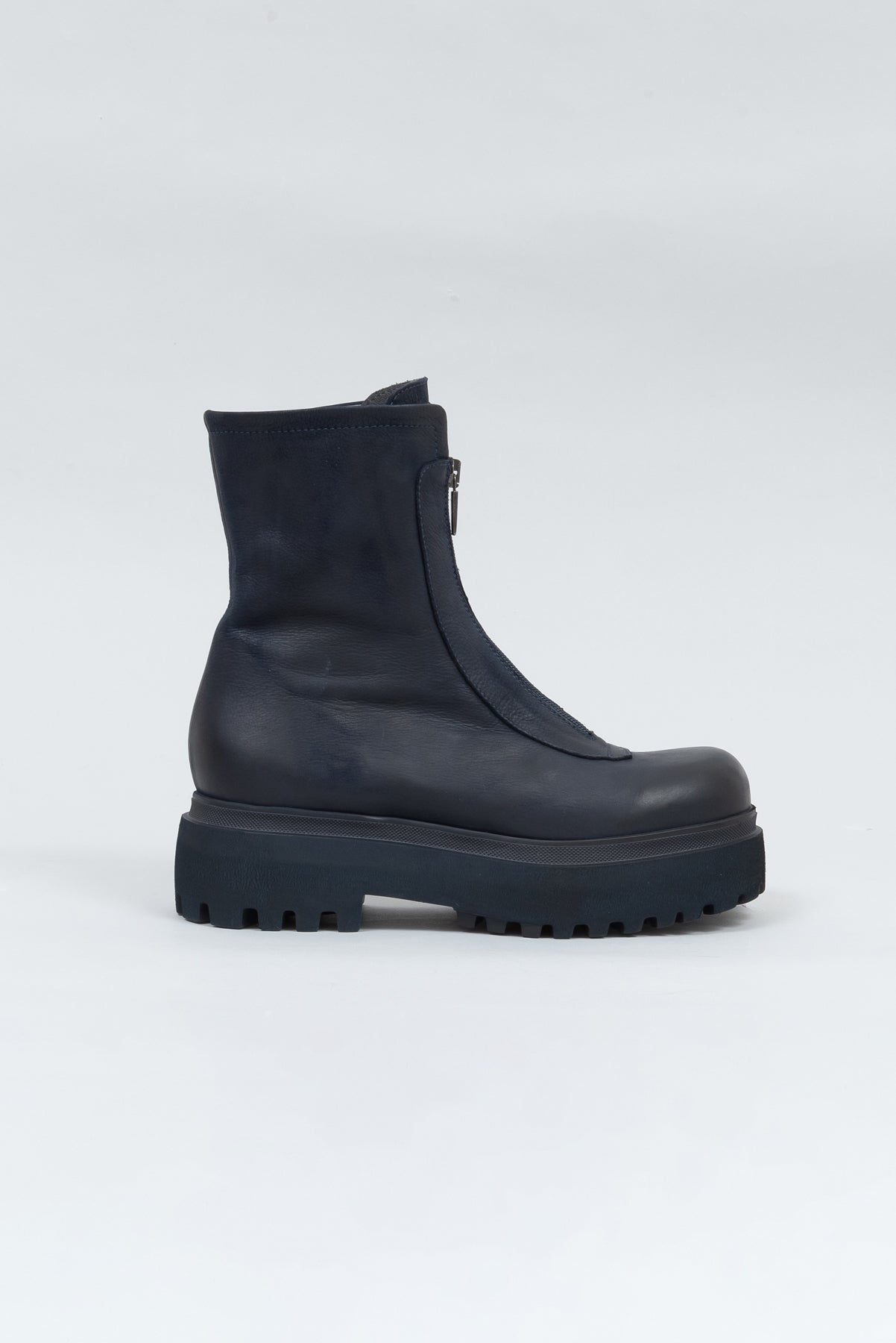 LOFINA フロントジップショートブーツ