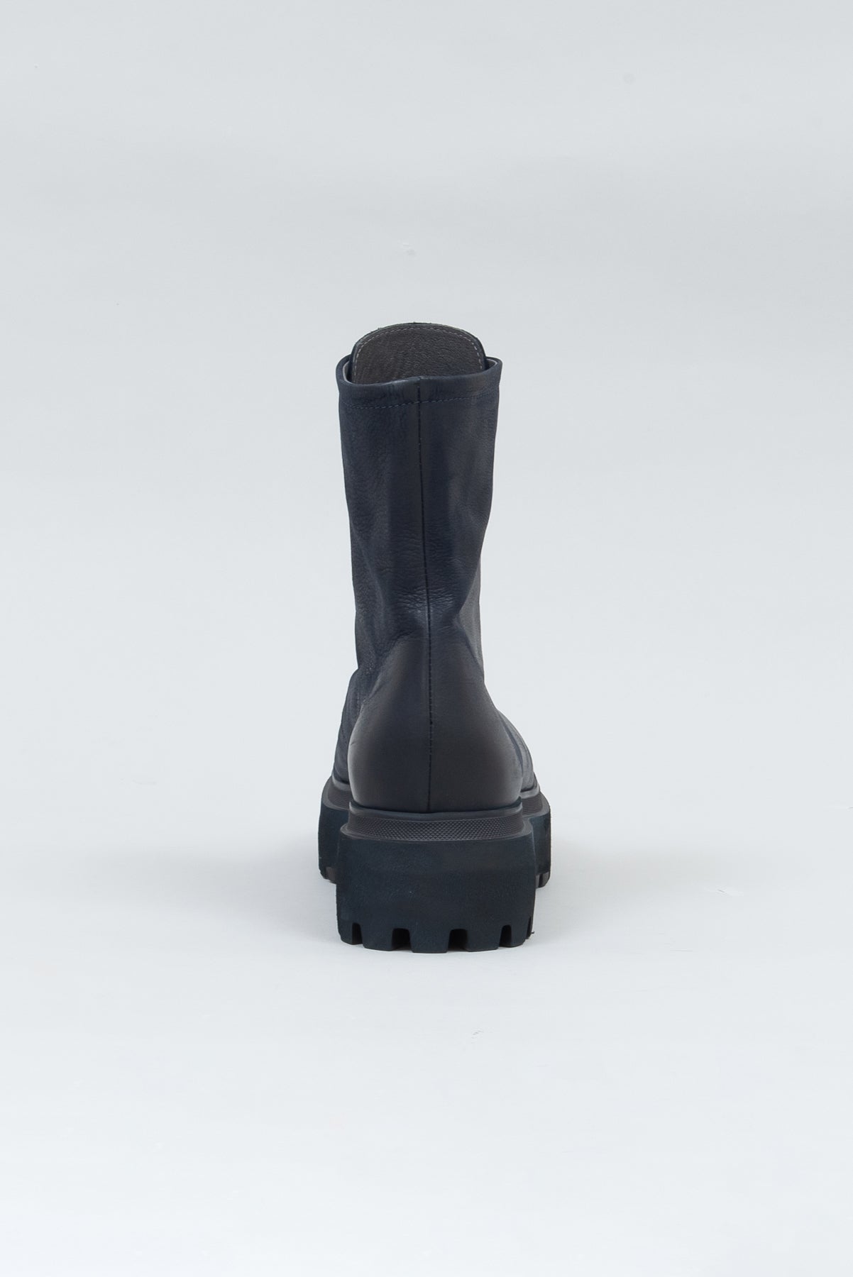 LOFINA フロントジップショートブーツ