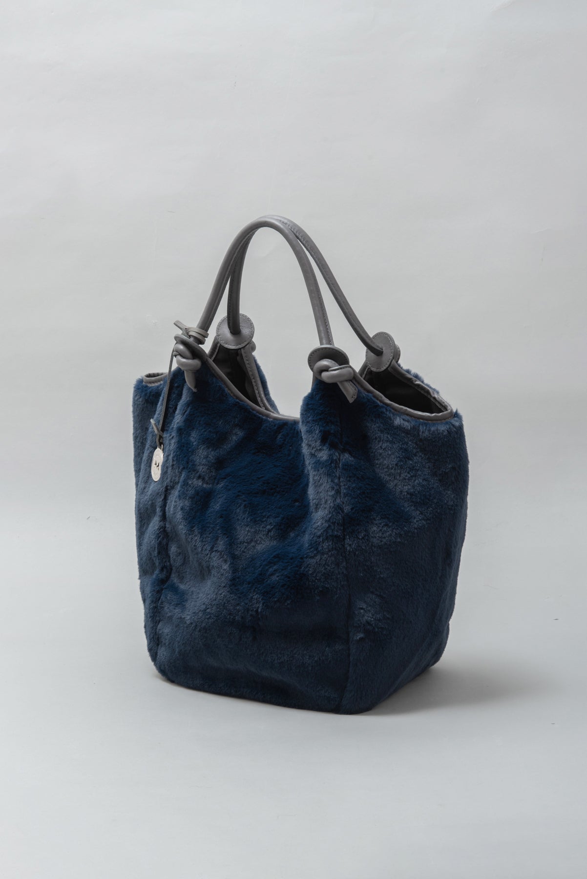 MARCO MASI フェイクファー×レザーハンドルトートバッグ