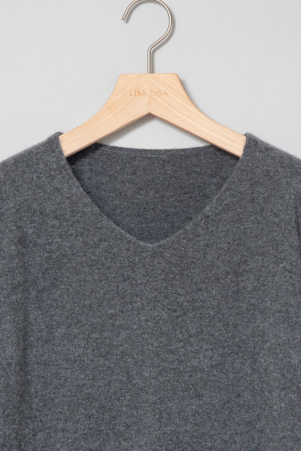 ソフトVネックカシミヤニット – LiSA LiSA ONLINE SHOP