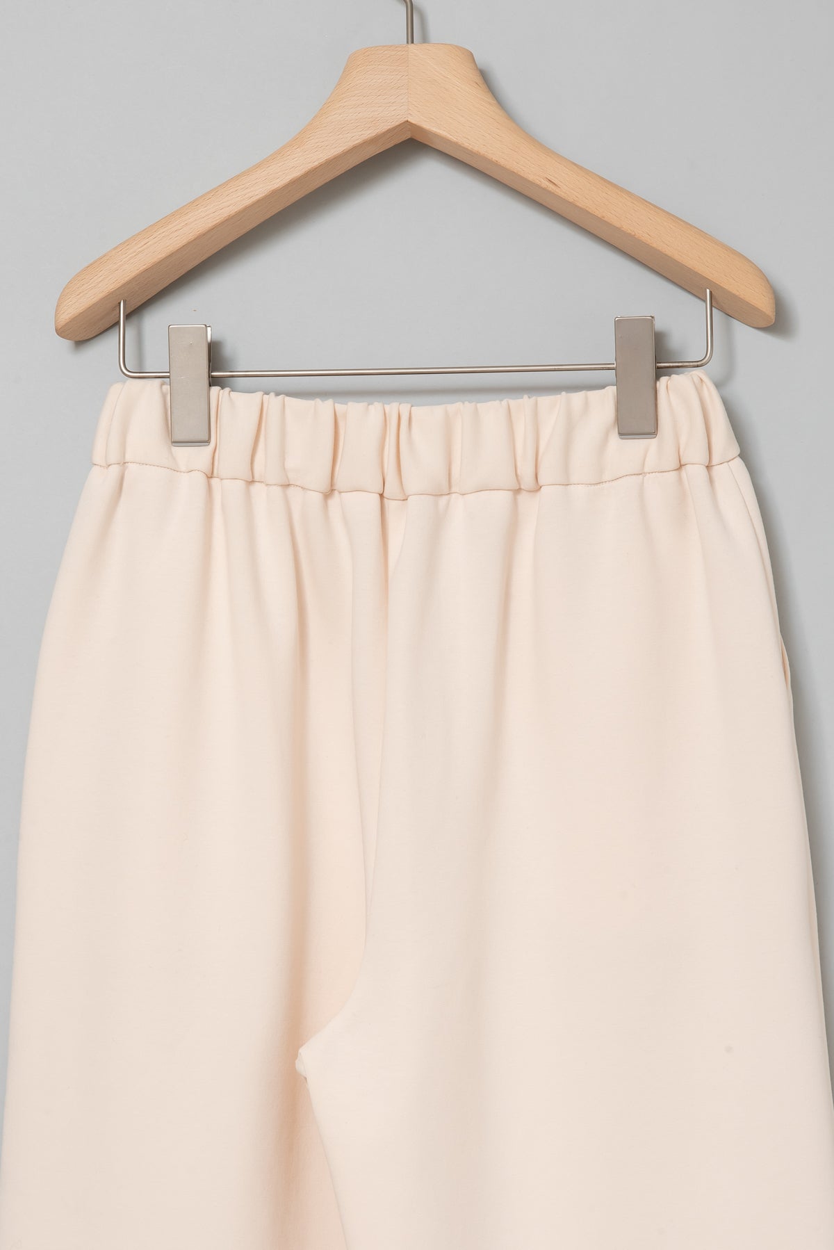 センターシームボンディングワイドパンツ – LiSA LiSA ONLINE SHOP