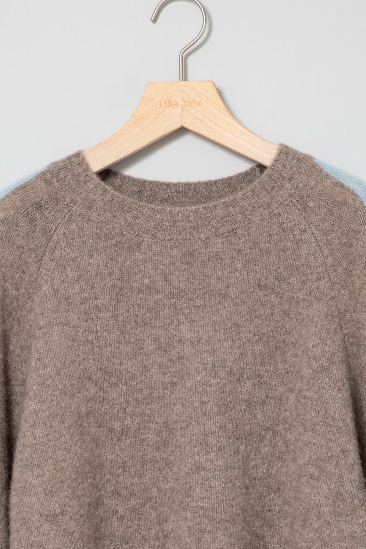 スリーブラインアクセントヤクニット