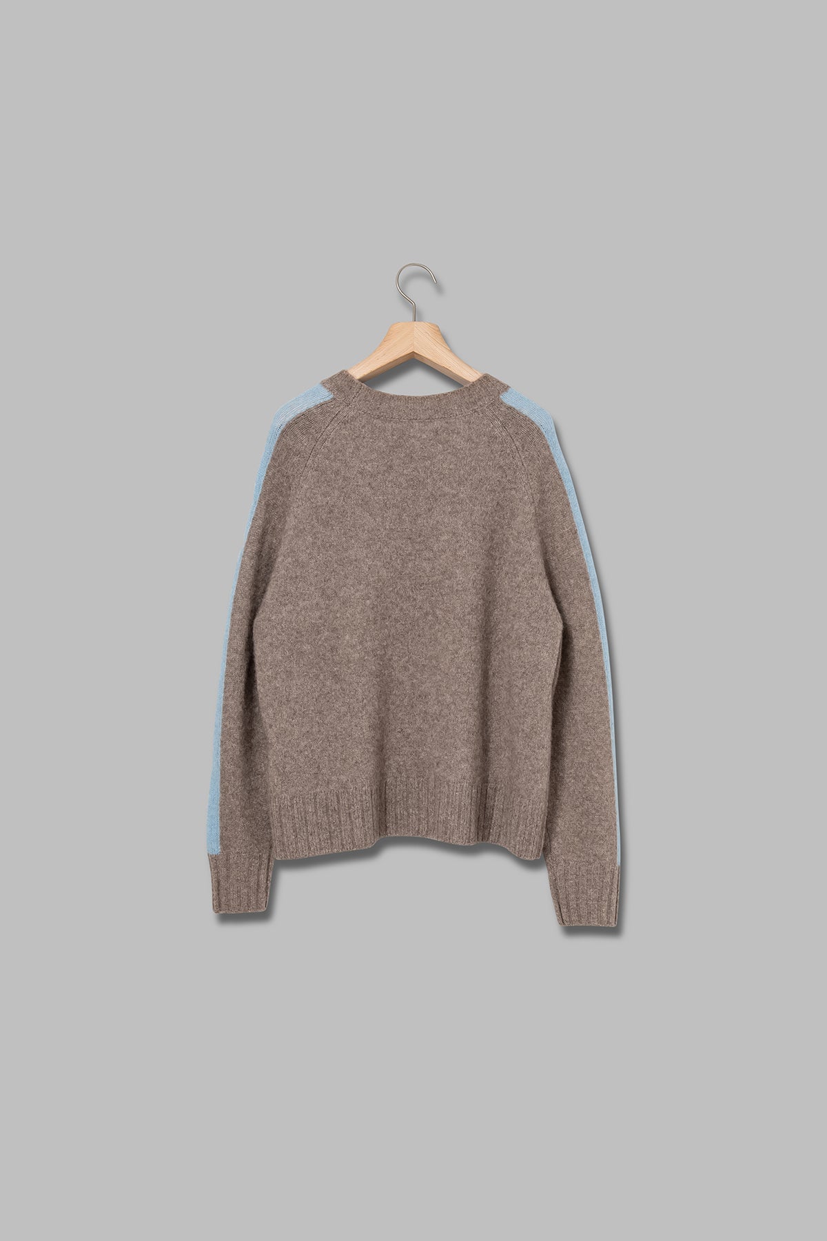 スリーブラインアクセントヤクニット