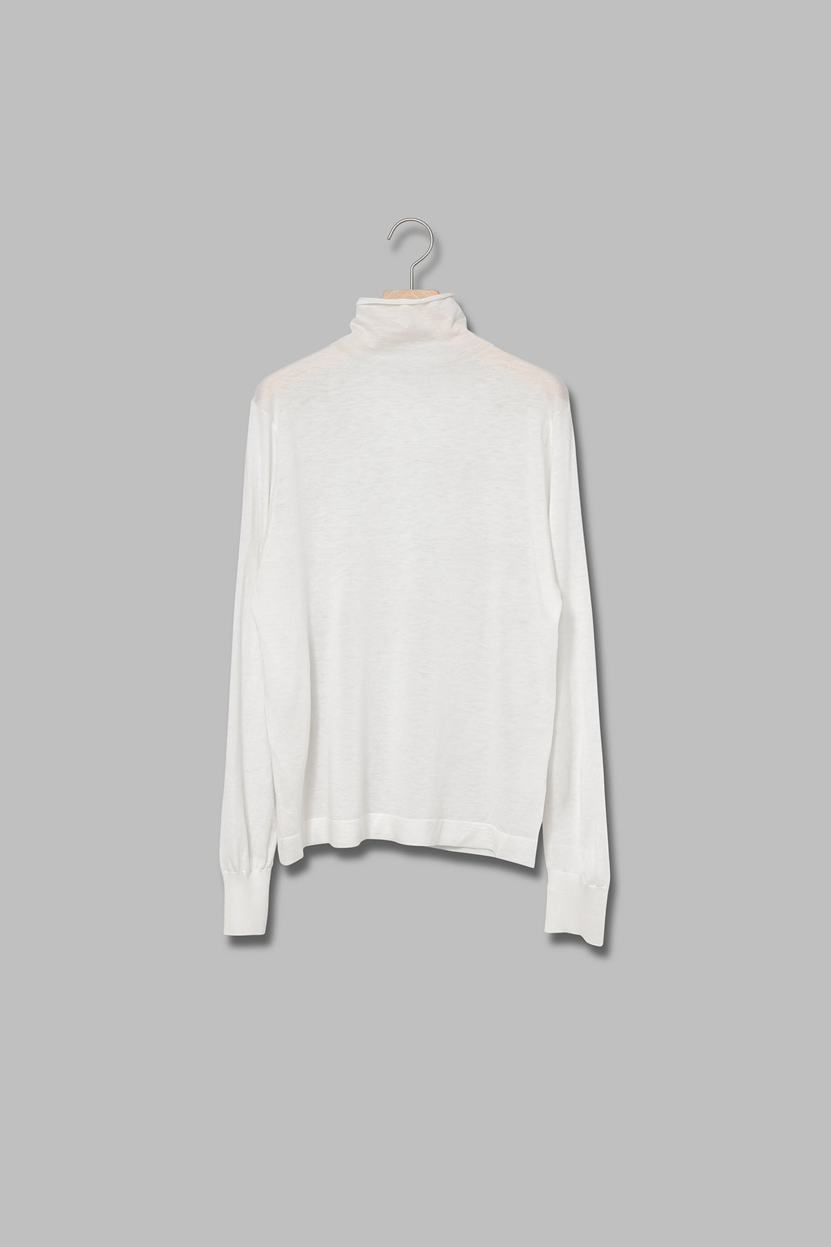 リサリサ　芦屋　 ベーシックラウンドヘムプルオーバー 新品タグ付き リサリサ 芦屋 ベーシックラウンドヘムプルオーバー 新品タグ付き