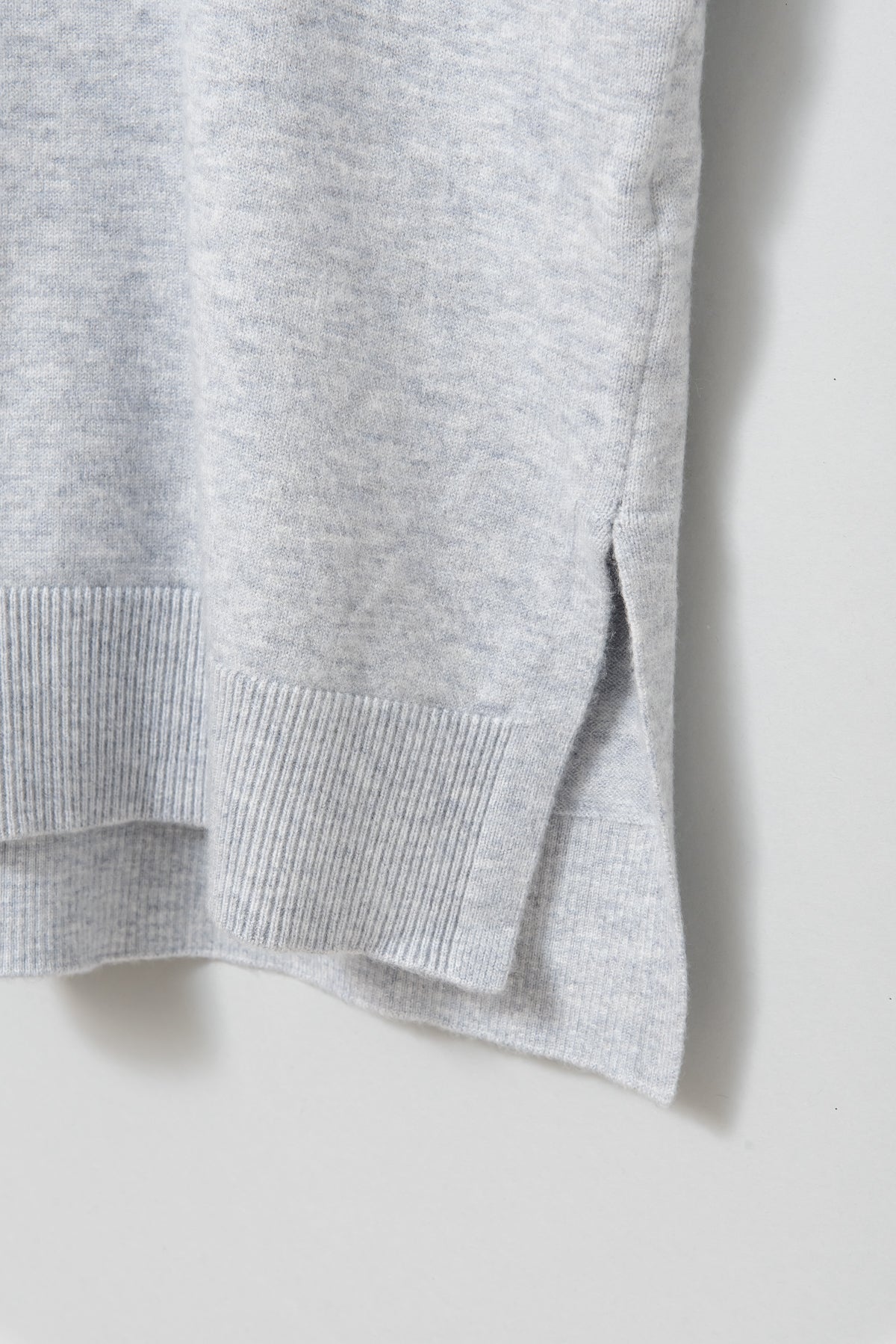 レイヤードカラーウール混ニット