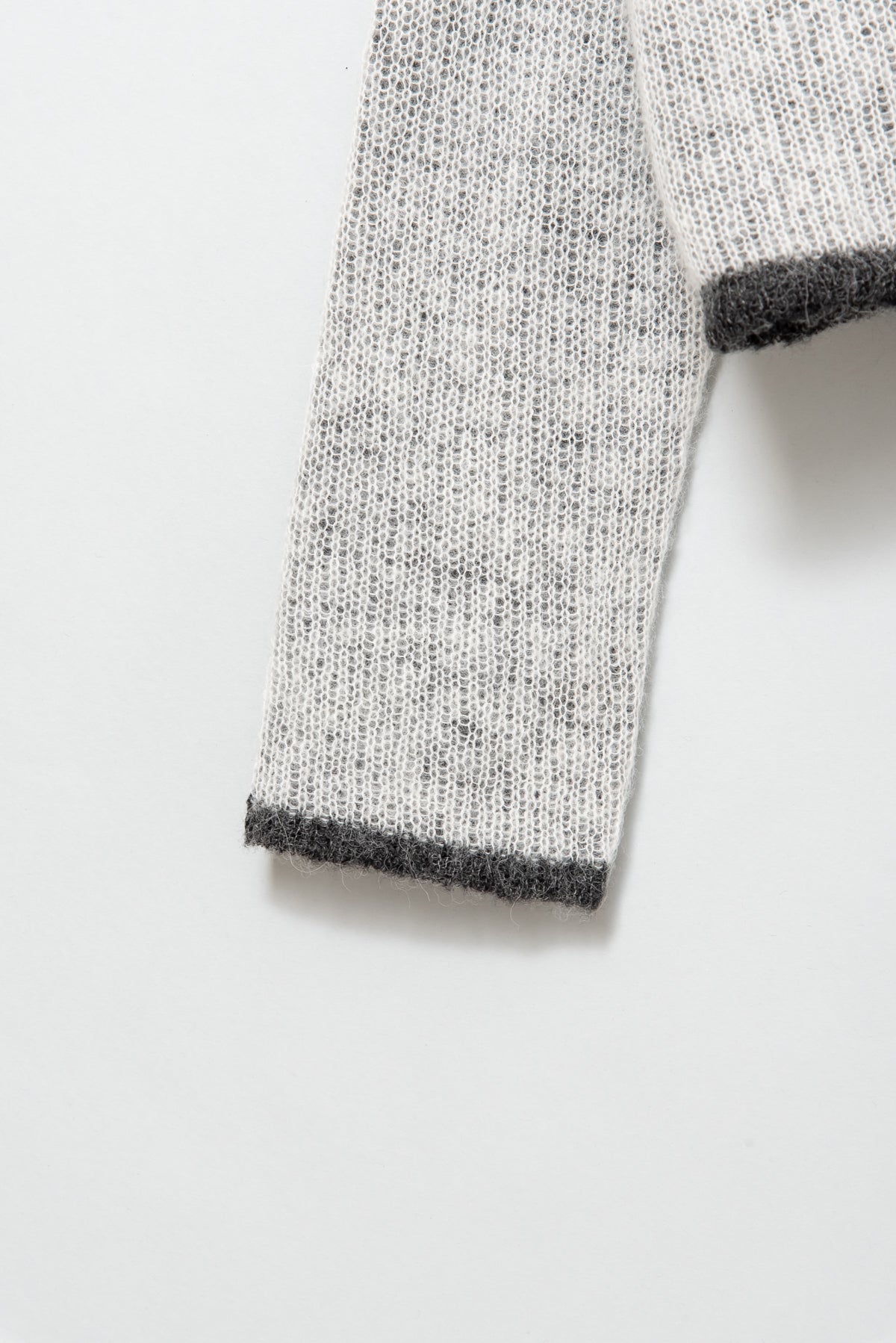 レイヤードデザインアルパカ混ニット