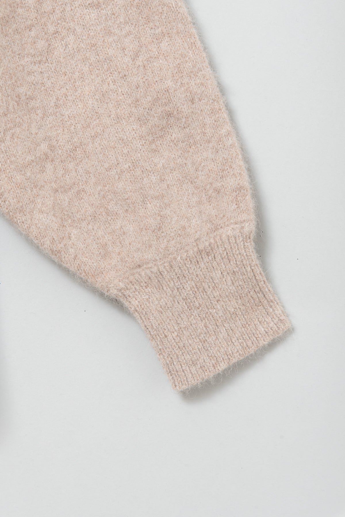 ワッフルデザインラクーン混カーディガン