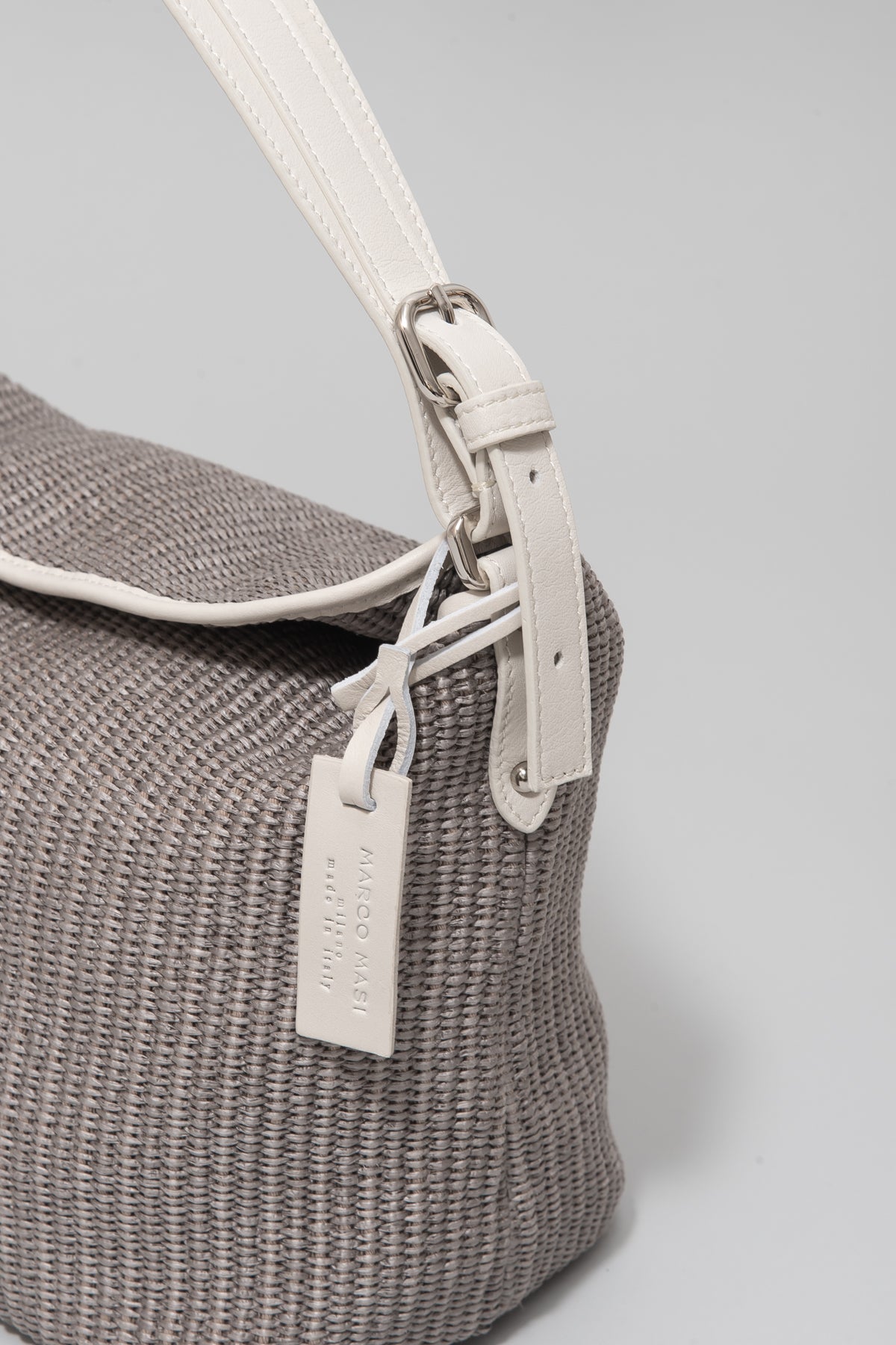 MARCO MASI マルコマシ ショルダーバッグ  グレー 【古着】【中古】【送料無料】 MARCO MASI - MARCO MASI マルコマシ バッグ（その他） グレー 【古着