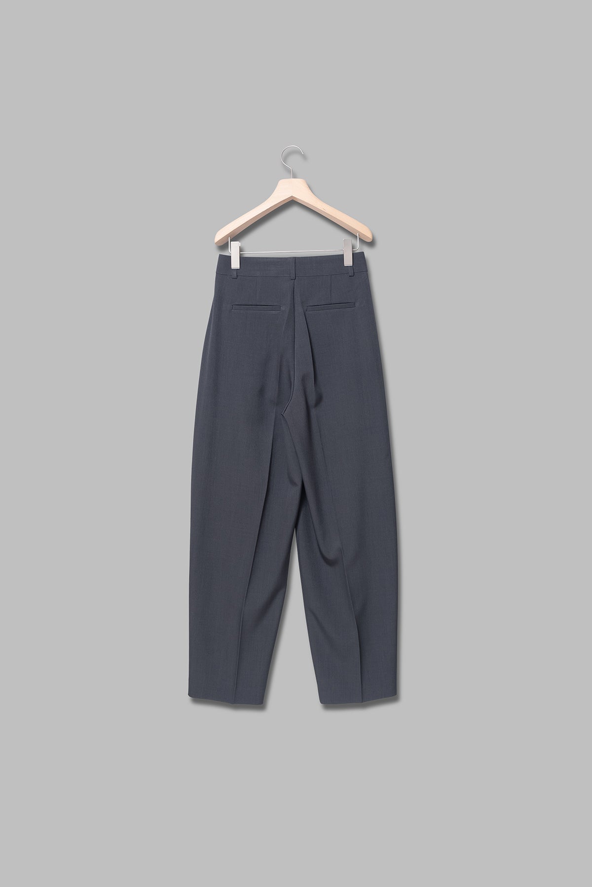 ishi インタックセミワイドパンツ
